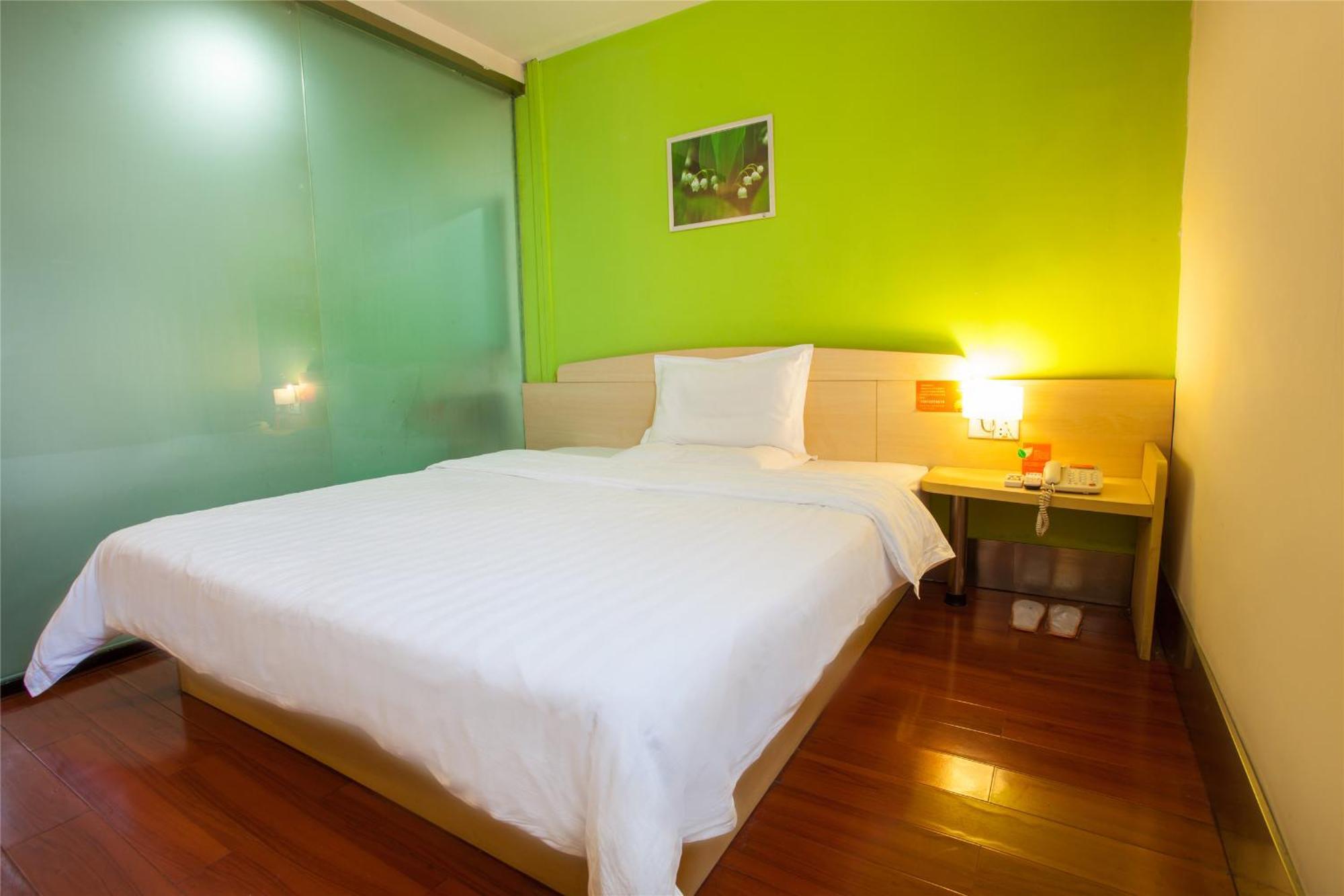 7Days Inn Guangzhou Zhongda North Gate Square Экстерьер фото