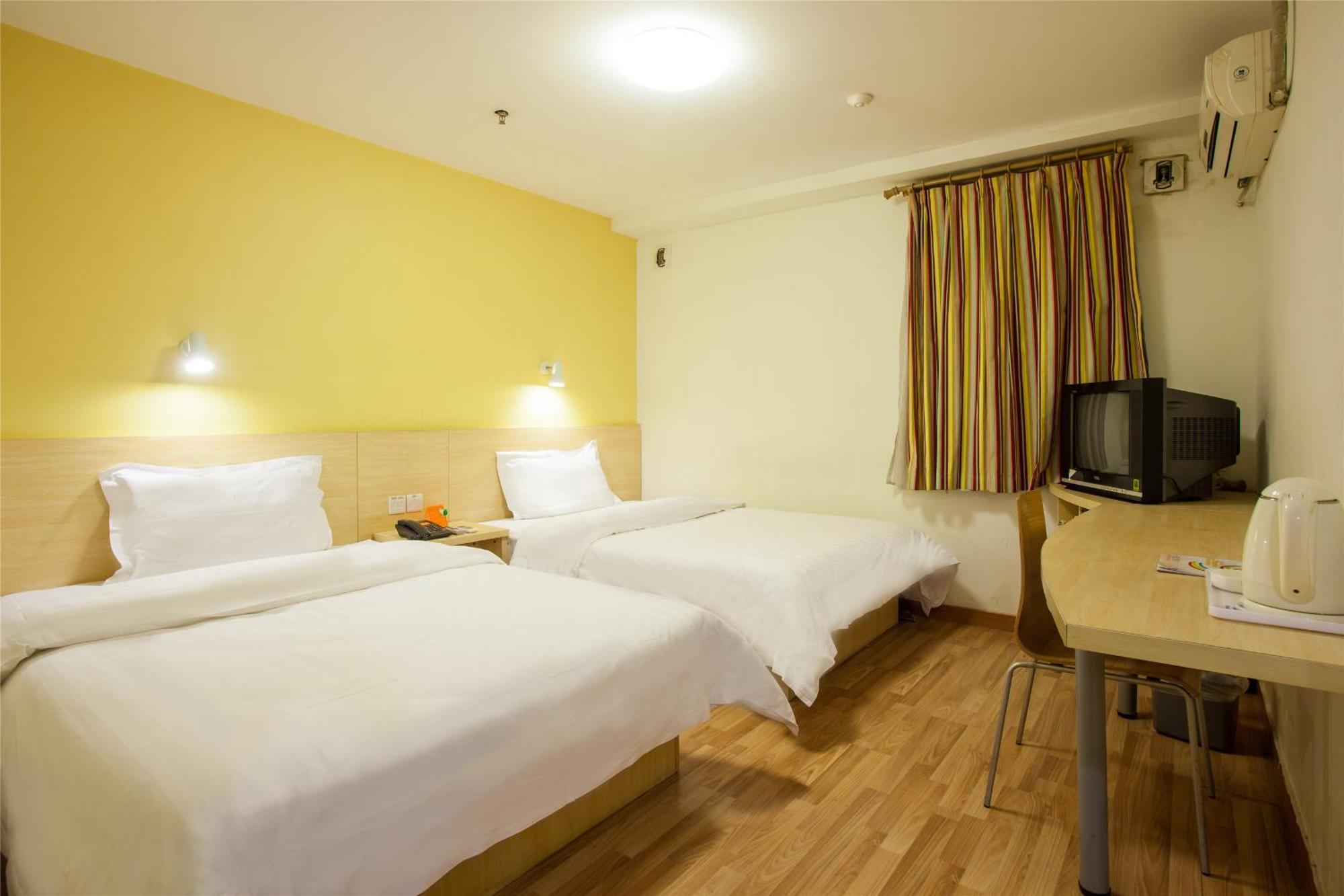 7Days Inn Guangzhou Zhongda North Gate Square Экстерьер фото