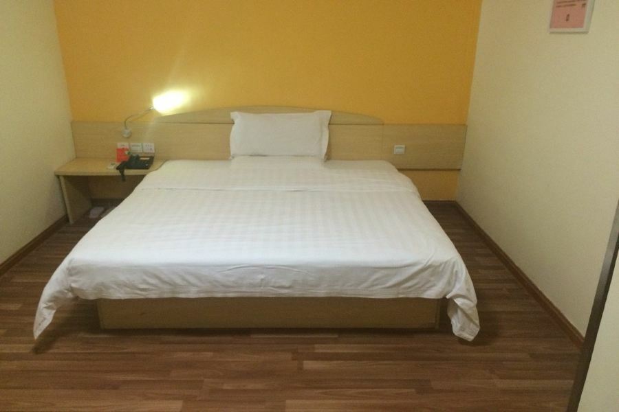 7Days Inn Guangzhou Zhongda North Gate Square Экстерьер фото